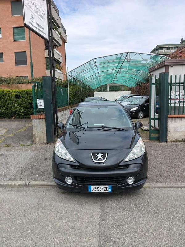Usata Peugeot 207 95 CV (69 kW) 2008 Nero Berlina