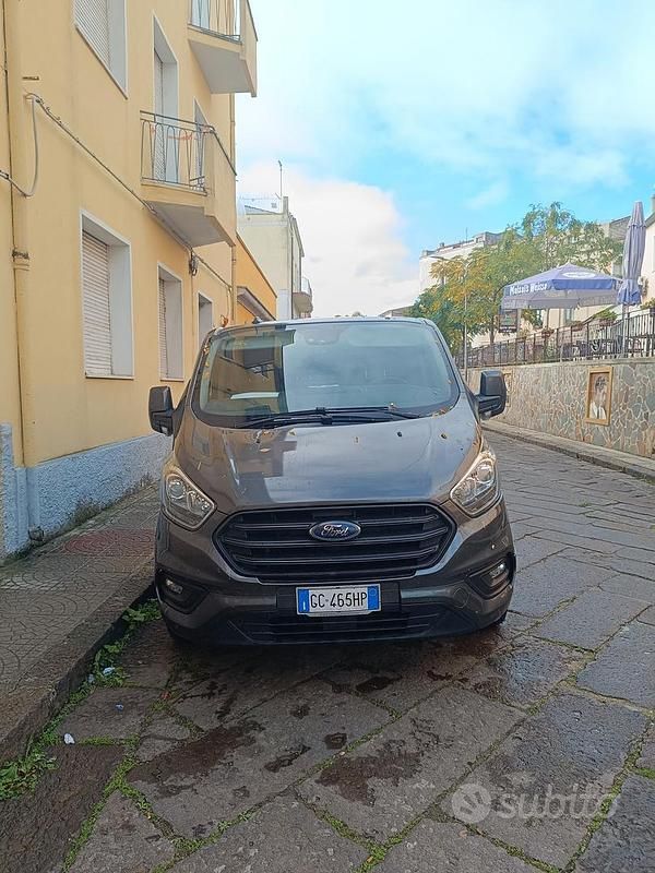 Grigio Usata 2020 Ford Transit Custom Tre volumi | 10.000 € (Ottimo prezzo) - Immagine 1/4
