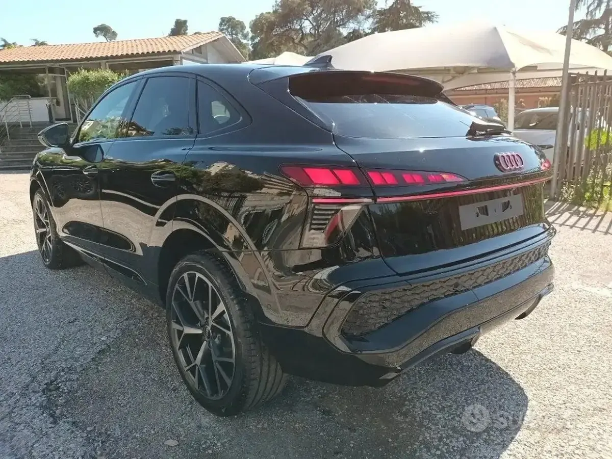 Nuova Audi Q3 S-Line 150 CV (110 kW) 2026 Nero SUV