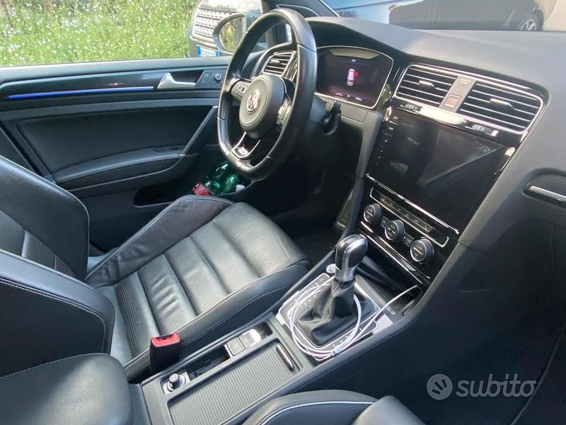Usata VW Golf VII R 310 CV (228 kW) 2017 Blu/azzurro Berlina