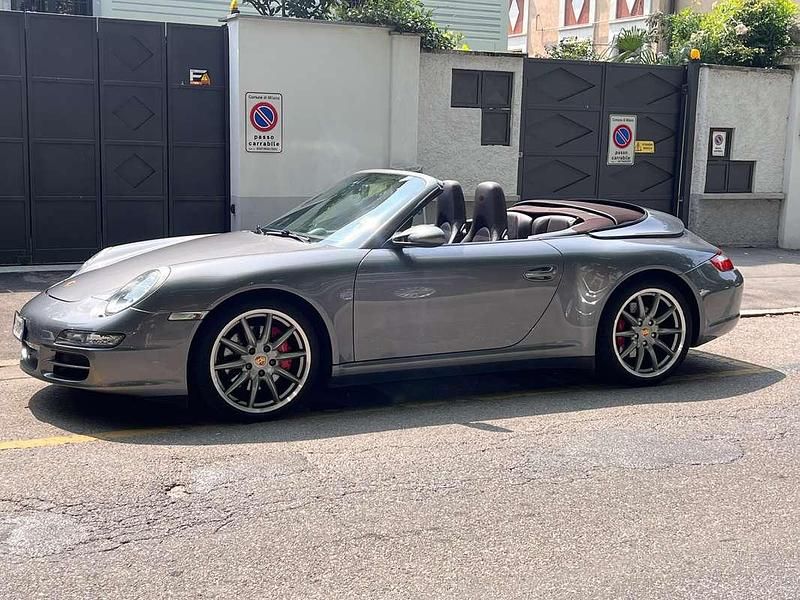 Usata Porsche 911 Carrera 4S Cabriolet 355 CV (261 kW) 2007 Grigio Cabrio