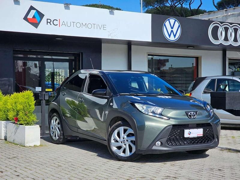 Usata Toyota Aygo X Trend 72 CV (52 kW) 2022 Cardamon green SUV