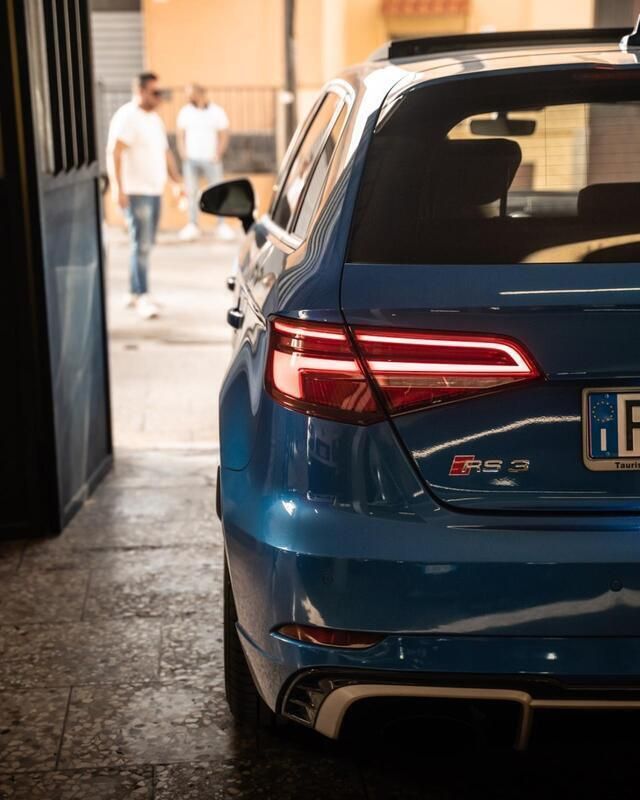 Usata Audi RS3 400 CV (294 kW) 2018 Blu Berlina