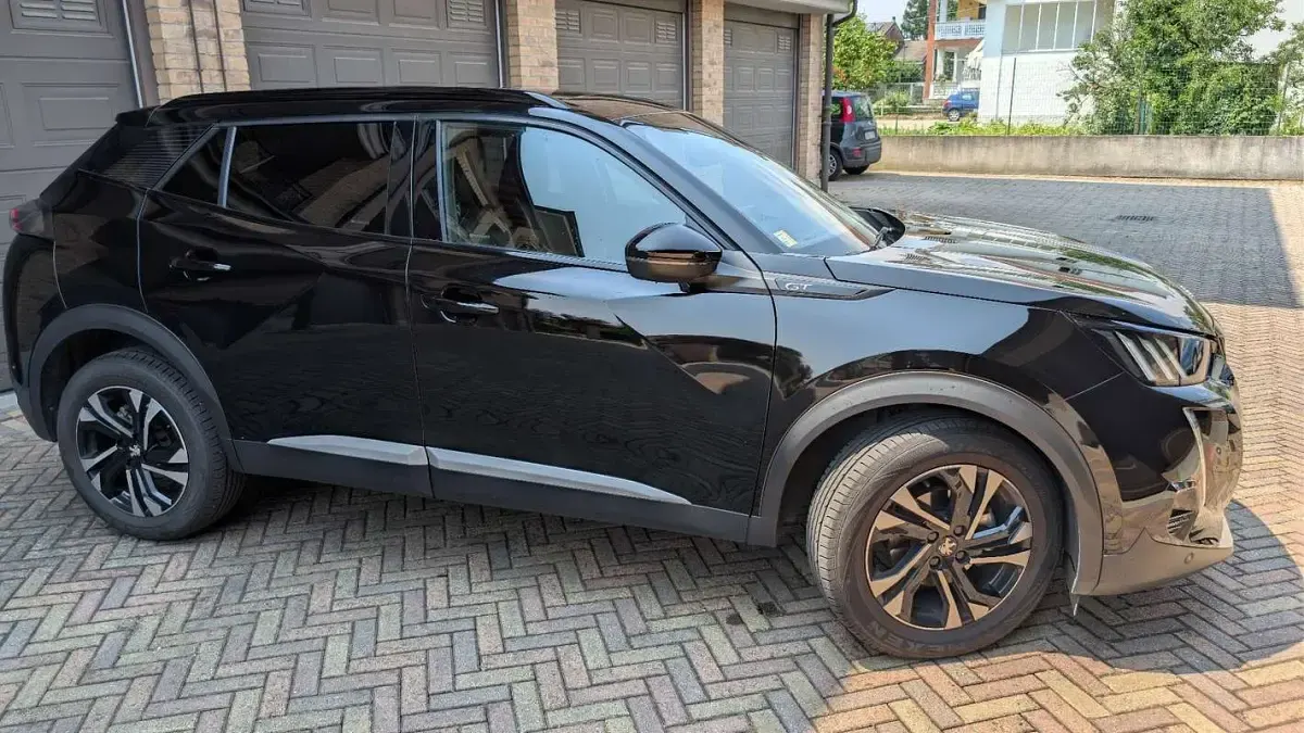 Usata Peugeot 2008 GT 131 CV (96 kW) 2021 SUV
