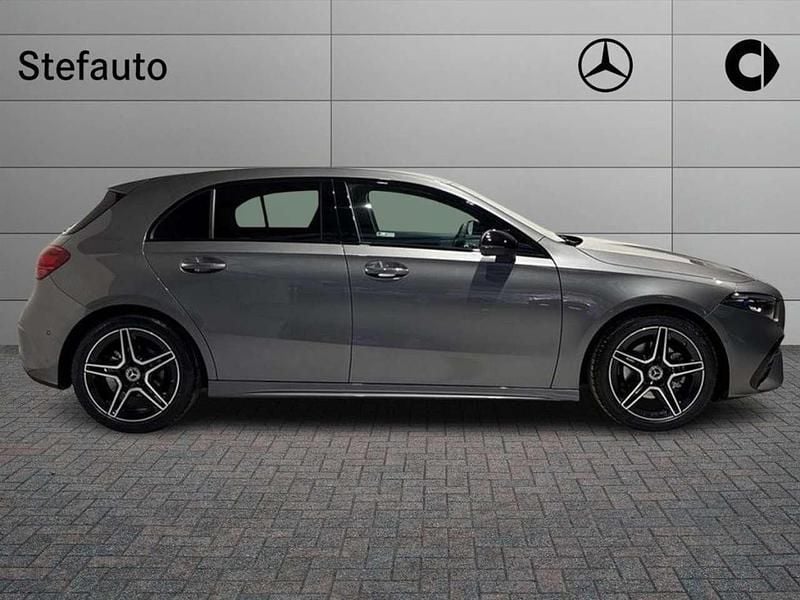 Nuova Mercedes A180 Advanced Plus 116 CV (85 kW) 2025 Grigio montagna Berlina