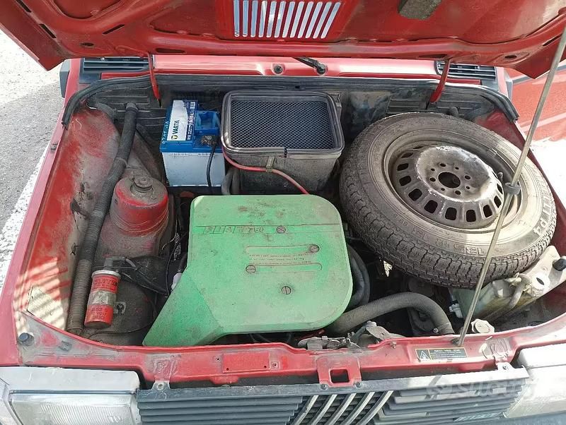 Usata Fiat Panda Young 34 CV (25 kW) 1989 Rosso Utilitaria