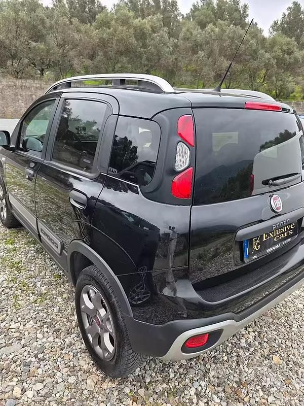 Usata Fiat Panda Cross Cross 95 CV (69 kW) 2016 Nero Utilitaria