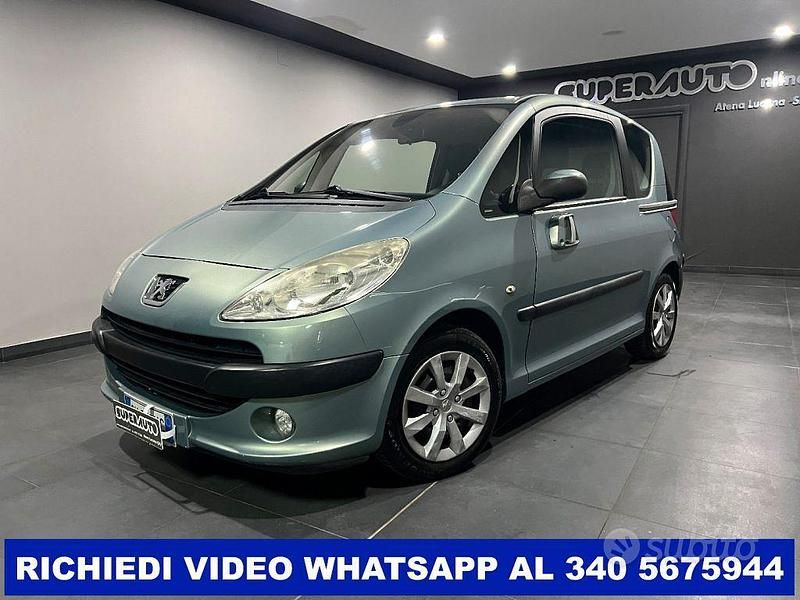 Usata Peugeot 1007 68 CV (50 kW) 2008 Verde Monovolume