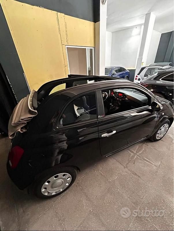 Usata Fiat 500 479 CV (352 kW) 2022 Nero Cabrio