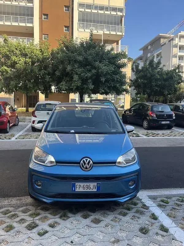 Usata VW up! Move 60 CV (44 kW) 2018 Blu/azzurro Utilitaria