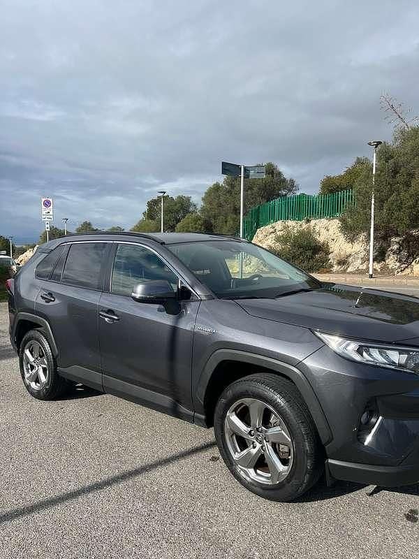 Usata Toyota RAV4 Hybrid 178 CV (130 kW) 2021 SUV