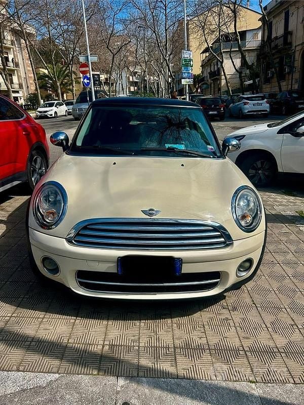 Usata Mini Cooper D 2010 Utilitaria