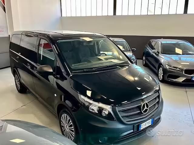 Usata Mercedes Vito 136 CV (100 kW) 2021 Nero Furgone