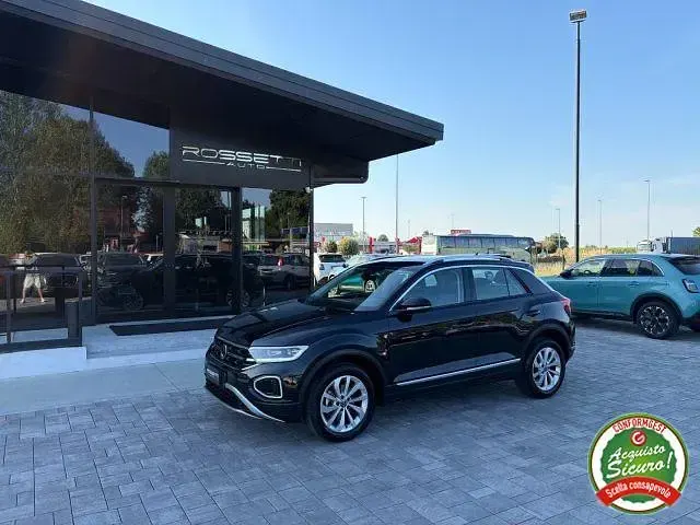 Usata VW T-Roc Style 116 CV (85 kW) 2025 Nero SUV