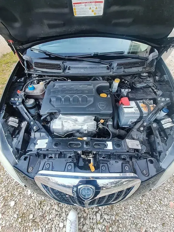 Usata Lancia Delta 165 CV (121 kW) 2008 Nero Utilitaria