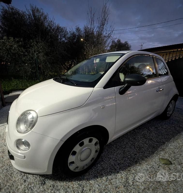 Bianco Usata 2011 Fiat Cinquecento Due volumi | 5300 € - Immagine 1/4