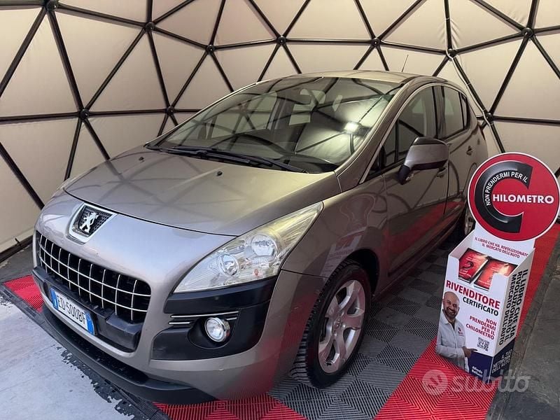 Usata Peugeot 3008 Premium 110 CV (80 kW) 2010 Marrone Station wagon
