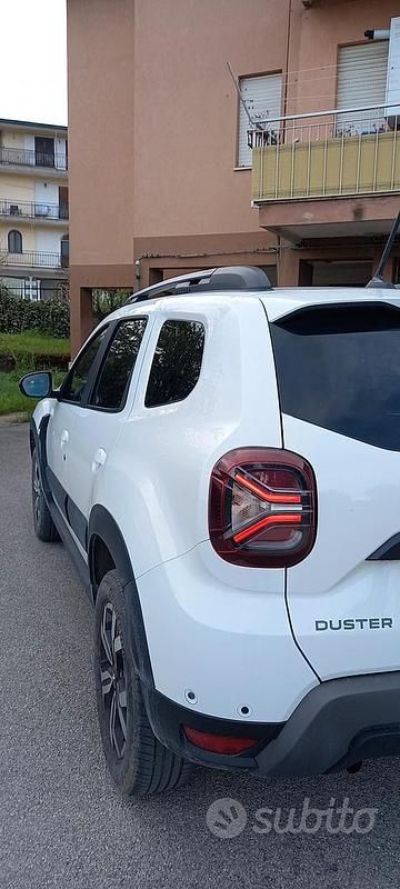Usata Dacia Duster Journey 115 CV (84 kW) 2024 Bianco SUV
