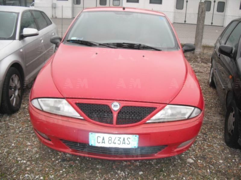 Lancia ypsilon 2002