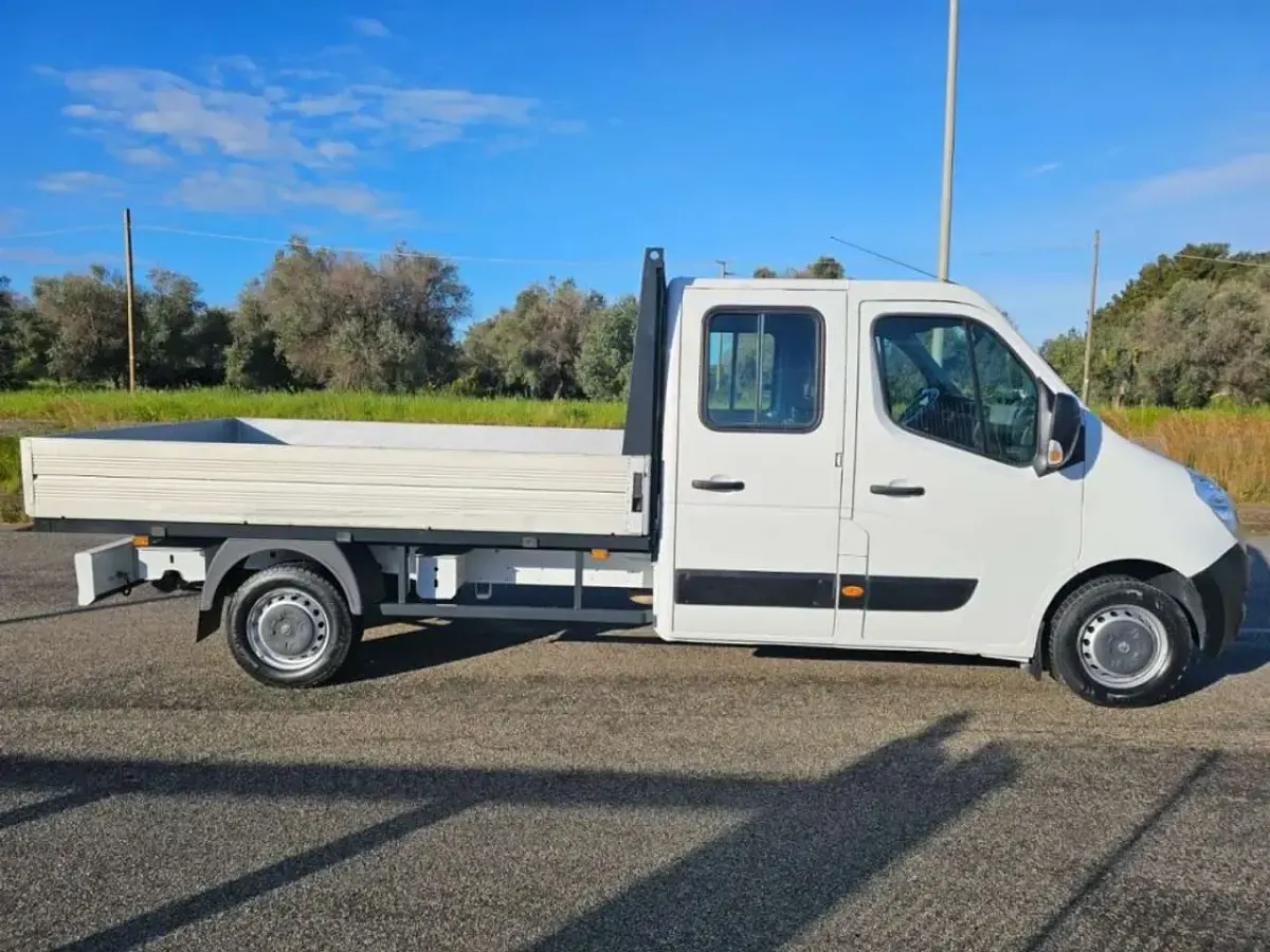 Usata Opel Movano 131 CV (96 kW) 2017 Bianco Monovolume