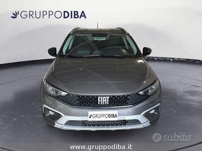 Usata Fiat Tipo Cross 131 CV (96 kW) 2021 Grigio Berlina