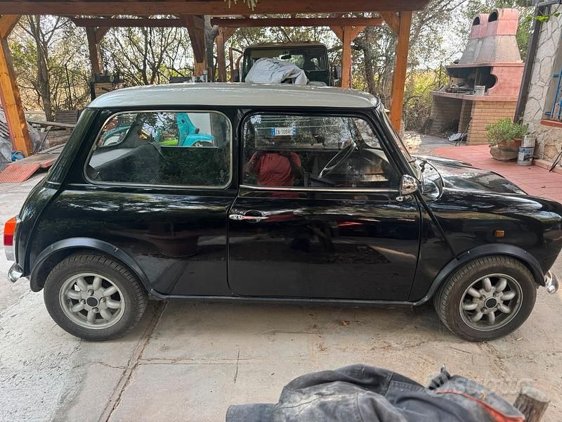 Usata Mini 1000 1990 Nero Utilitaria