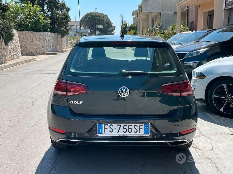 Usata VW Golf VII Executive 116 CV (85 kW) 2018 Grigio Berlina
