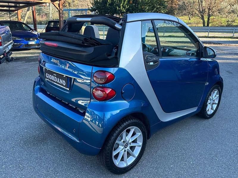 Blu/azzurro Usata 2010 Smart ForTwo Cabrio Passion Cabrio | 5500 € (Buon prezzo) - Immagine 1/4