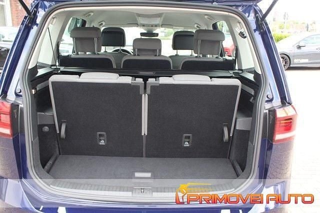 Usata VW Touran Comfortline 150 CV (110 kW) 2022 Blu Monovolume