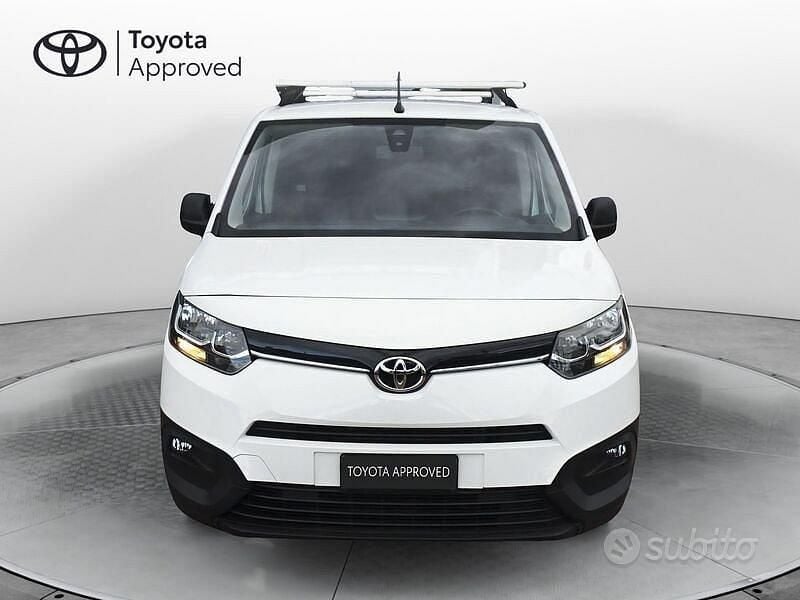 Bianco Usata 2021 Toyota Proace City City Monovolume | 13.900 € (Cara) - Immagine 1/4