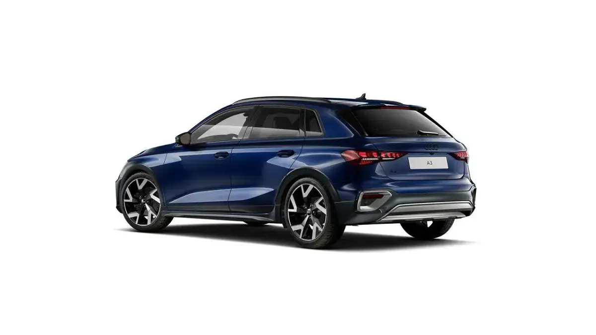 Nuova Audi A3 S-Line 150 CV (110 kW) 2026 Nero Berlina