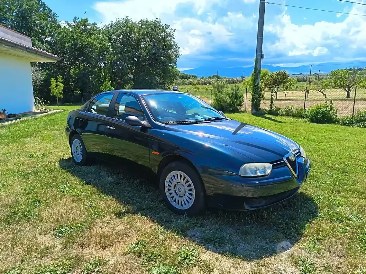 Usata Alfa Romeo 156 144 CV (105 kW) 2000 Nero Berlina
