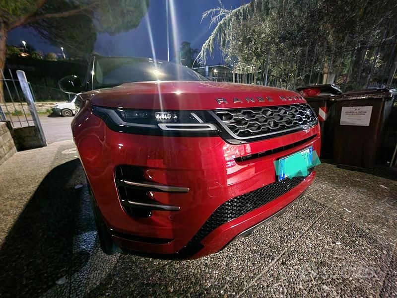 Usata 2020 Land Rover Range Rover evoque SE SUV | 31.000 € (Buon prezzo) - Immagine 1/4