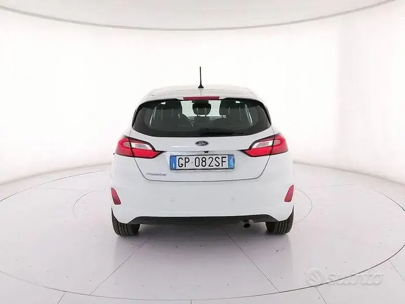 Usata Ford Fiesta Titanium 75 CV (55 kW) 2023 Bianco Utilitaria