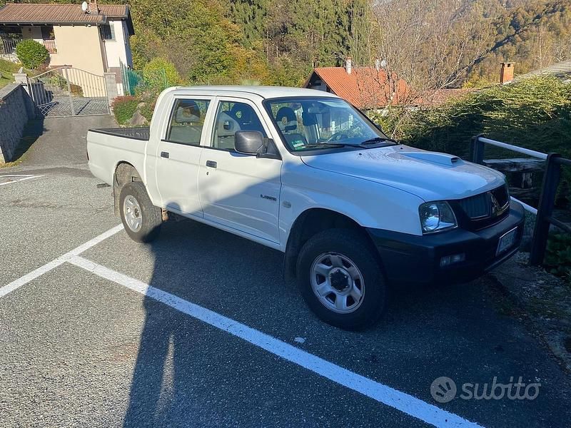 Bianco Usata 2006 Mitsubishi L200 Pick-up | 12.500 € - Immagine 1/4