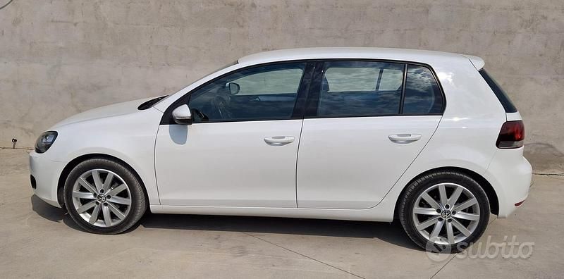 Usata VW Golf VI 110 CV (80 kW) 2009 Utilitaria