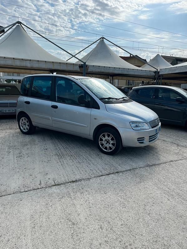 Usata Fiat Multipla Active 92 CV (67 kW) 2006 Grigio Monovolume