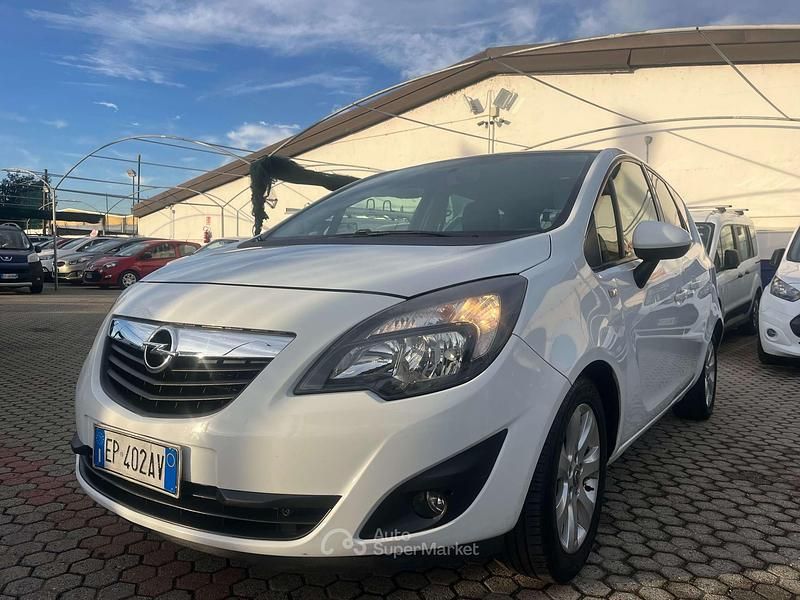 Usata Opel Meriva Cosmo 95 CV (69 kW) 2013 Bianco Monovolume