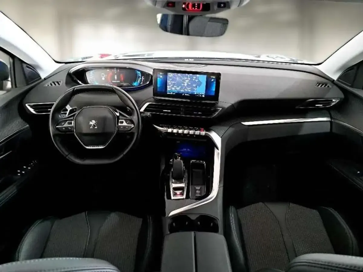 Usata Peugeot 3008 Allure 181 CV (133 kW) 2020 Blu/azzurro SUV