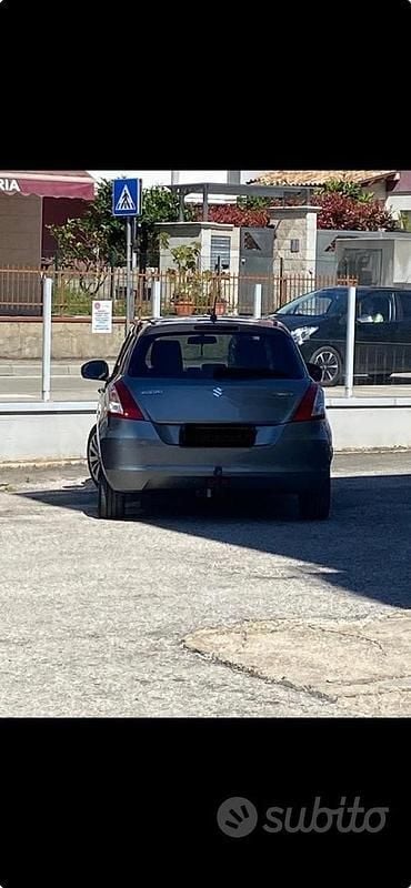 Usata Suzuki Swift 75 CV (55 kW) 2013 Grigio Utilitaria