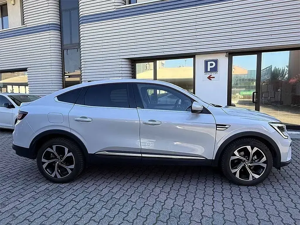 Usata Renault Arkana Techno 94 CV (69 kW) 2024 Bianco / perlato SUV
