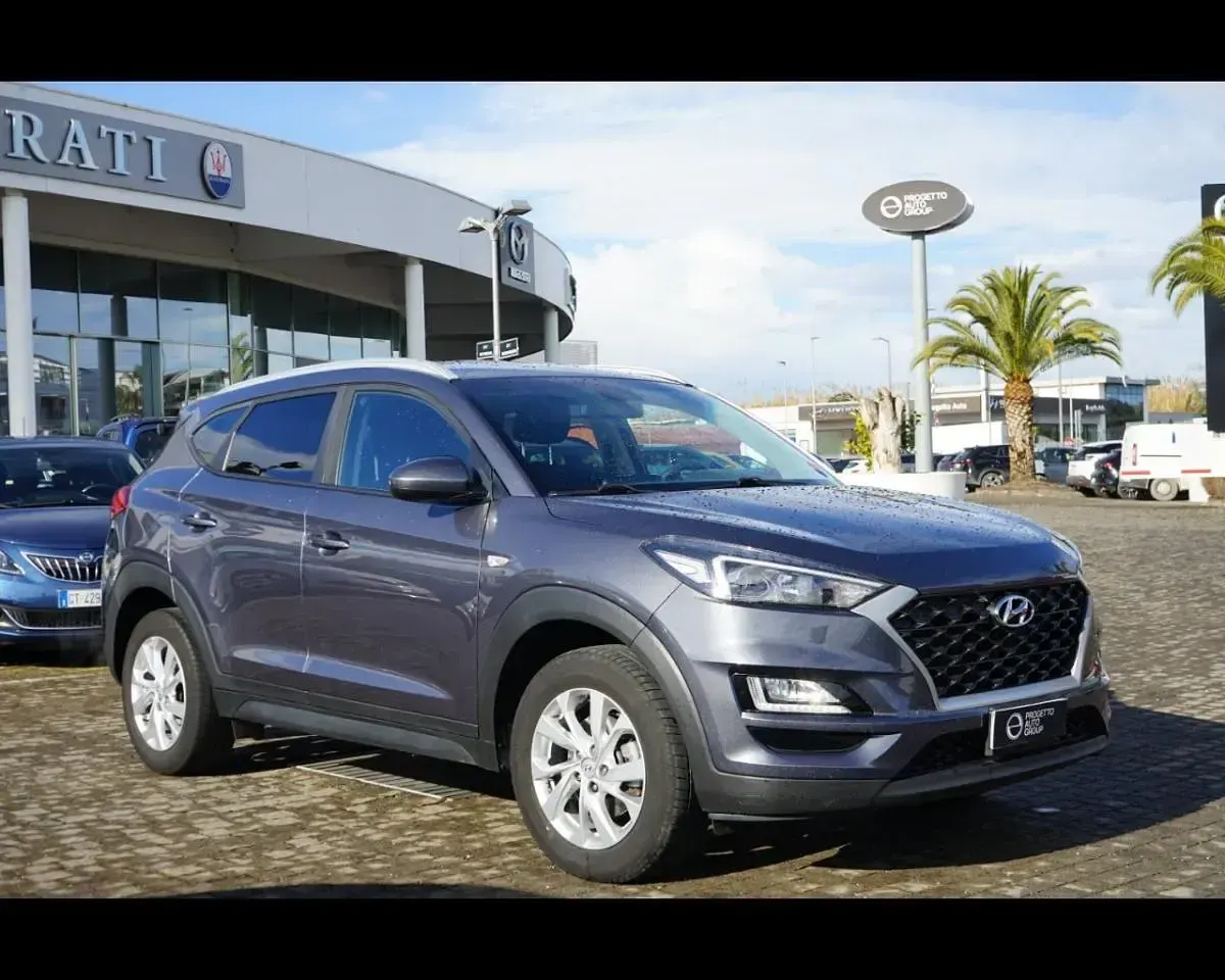 Usata Hyundai Tucson 116 CV (85 kW) 2018 Grigio metallizzato SUV