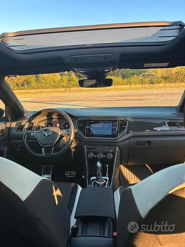 Usata VW T-Roc 150 CV (110 kW) 2019 Grigio SUV
