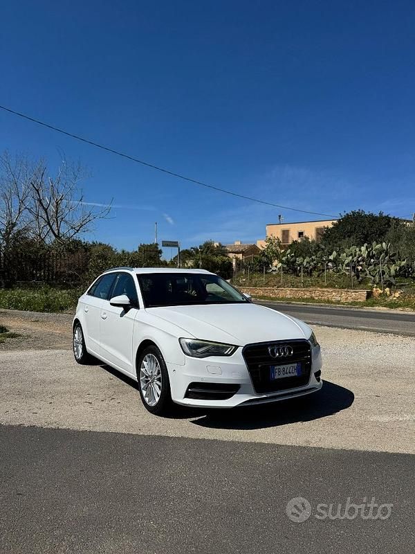 Bianco Usata 2016 Audi A3 Station wagon | 11.000 € (Buon prezzo) - Immagine 1/4