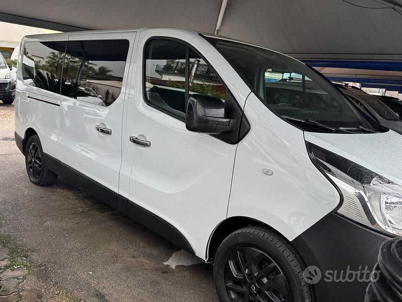 Usata Renault Trafic Zen 145 CV (106 kW) 2017 Bianco Monovolume