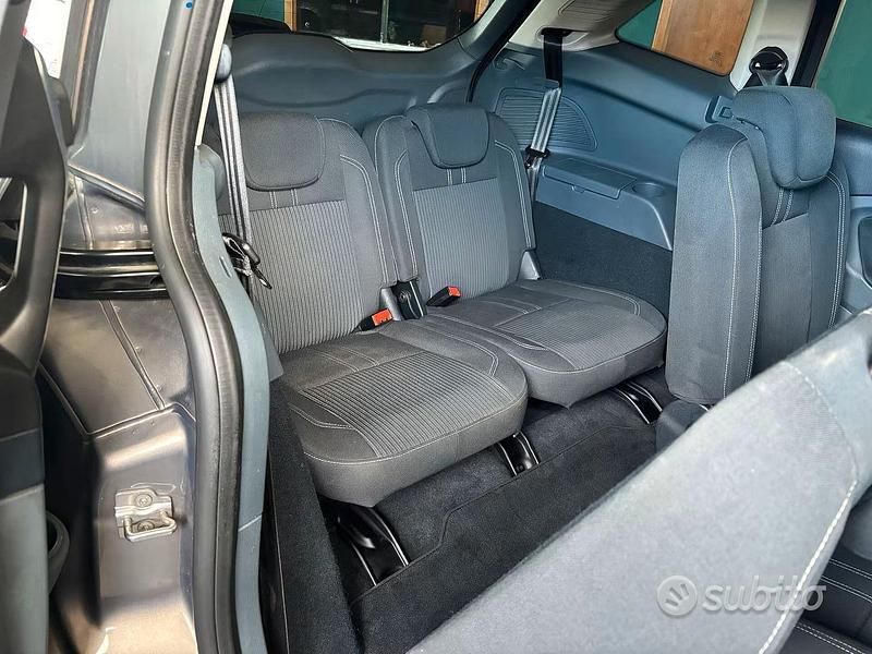 Usata Ford C-MAX 163 CV (119 kW) 2015 Grigio Monovolume
