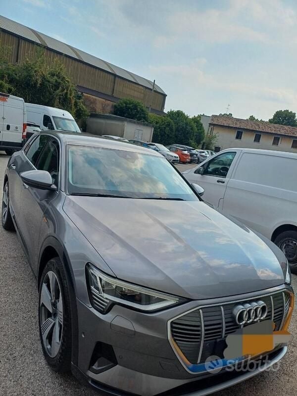 Usata Audi Q8 e-tron 2022 Grigio SUV