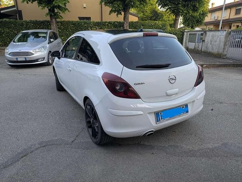 Occasion Opel Corsa 101 ch (74 kW) 2013 Blanc Citadine