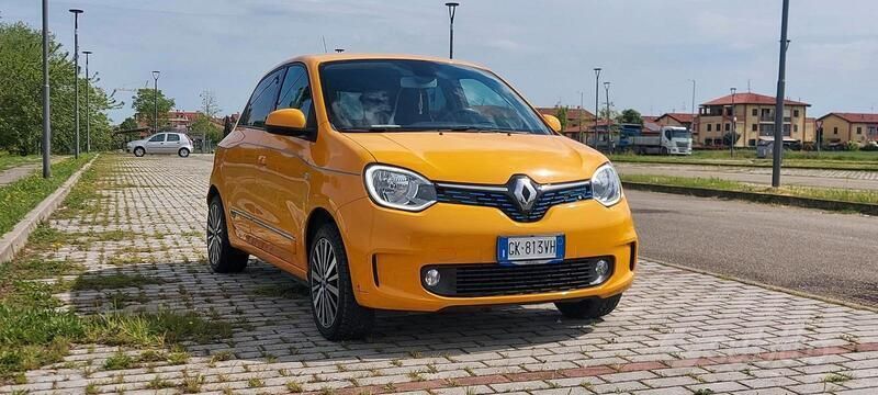 Usata Renault Twingo Intens 60 kW (82 CV) 2022 Giallo Utilitaria