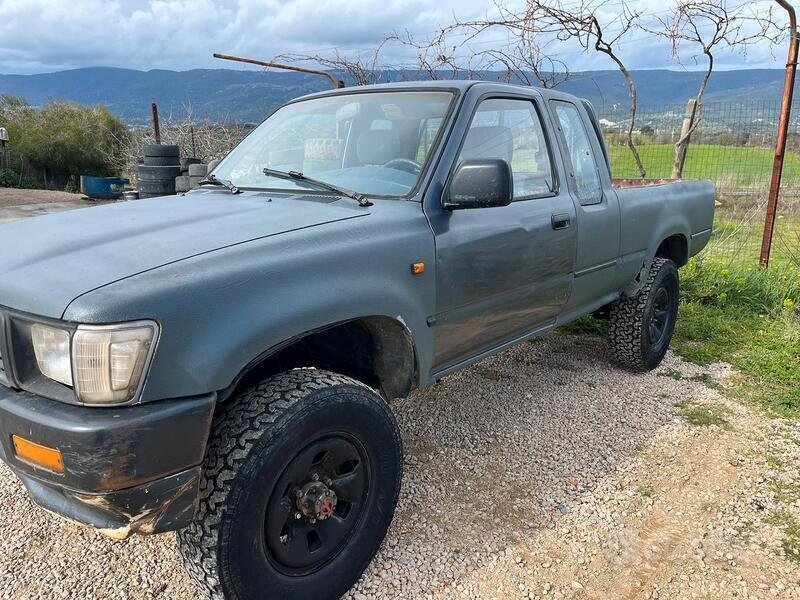 Venduto Toyota HiLux - auto usate in vendita